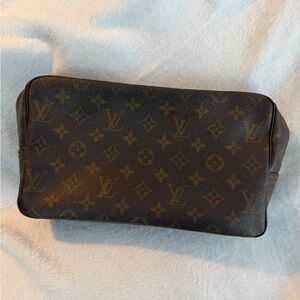 Louis Vuitton Monogram Toiletry Pouch - Brown and Gold